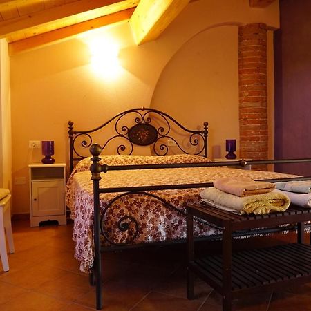 فيلا Agriturismo Il Sole Rivarolo del Re ed Uniti المظهر الخارجي الصورة
