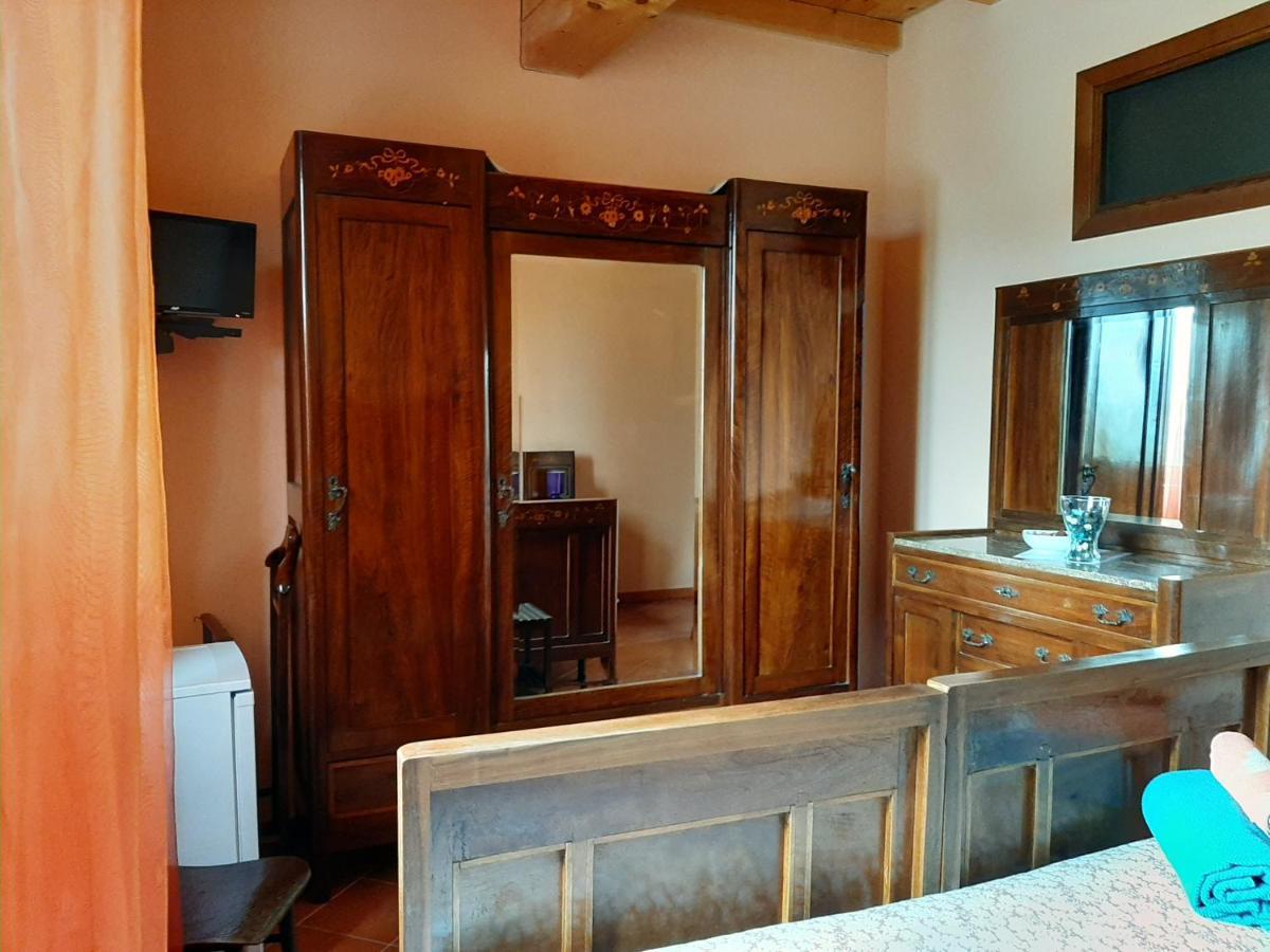 فيلا Agriturismo Il Sole Rivarolo del Re ed Uniti المظهر الخارجي الصورة