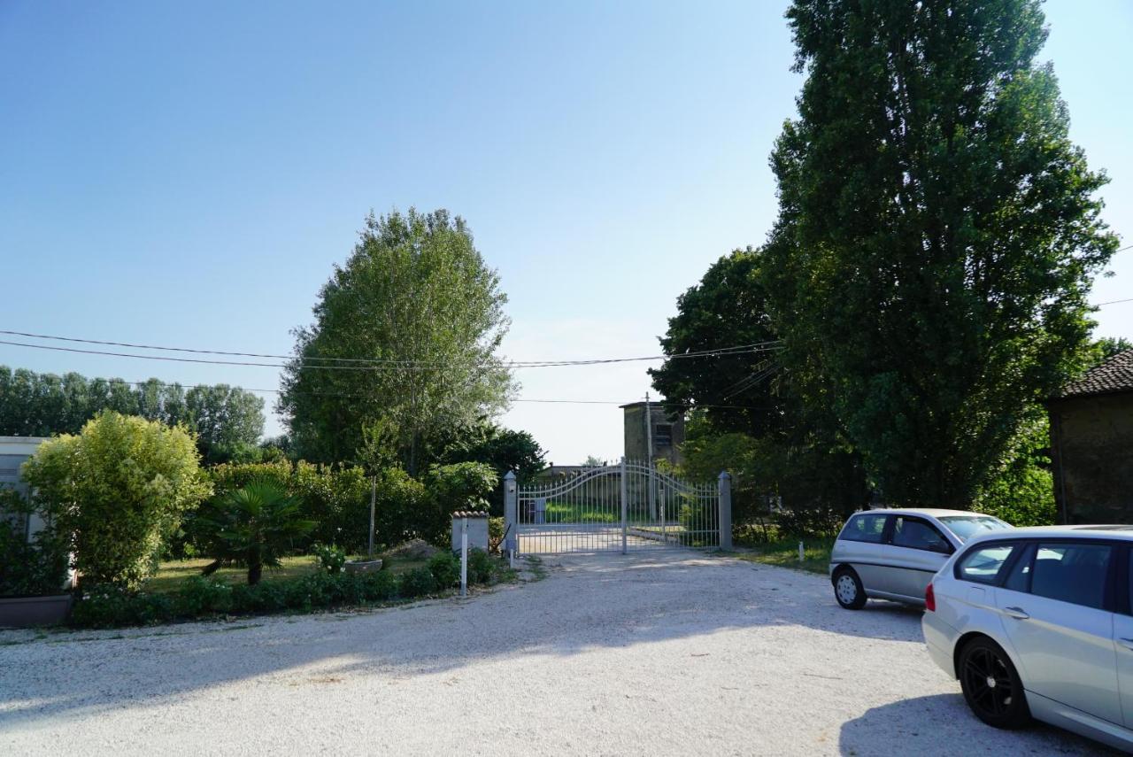 فيلا Agriturismo Il Sole Rivarolo del Re ed Uniti المظهر الخارجي الصورة