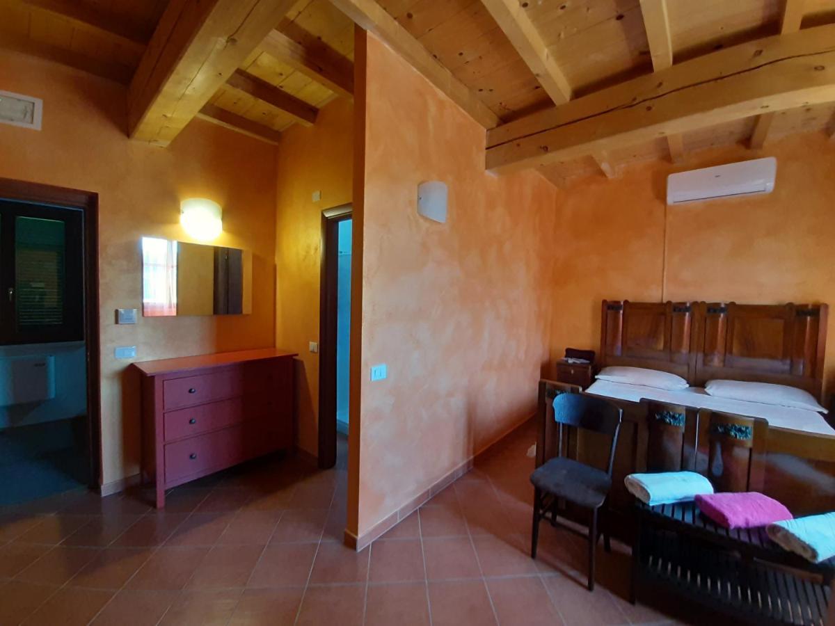 فيلا Agriturismo Il Sole Rivarolo del Re ed Uniti المظهر الخارجي الصورة